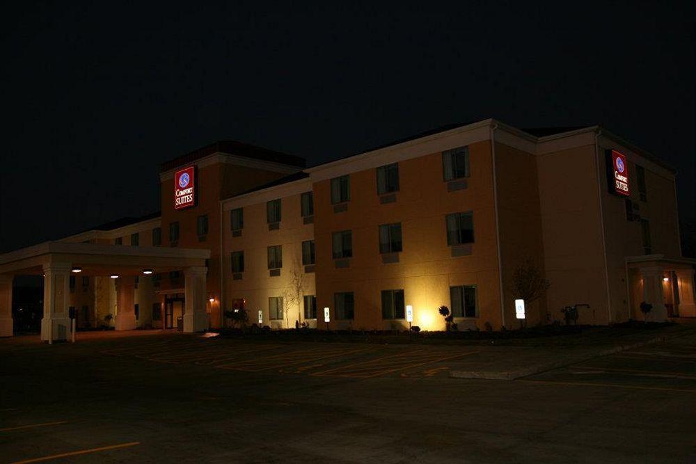 Comfort Suites Bloomington I-55 And I-74 מראה חיצוני תמונה